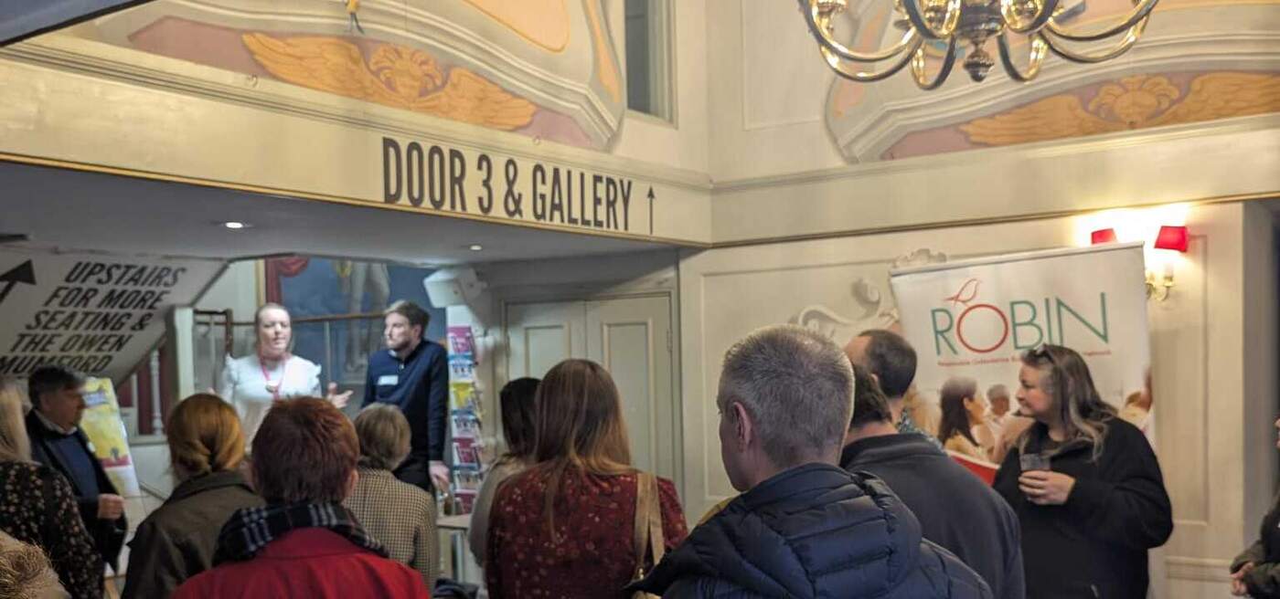 An Evening Behind the Curtain at Chipping Norton Theatre